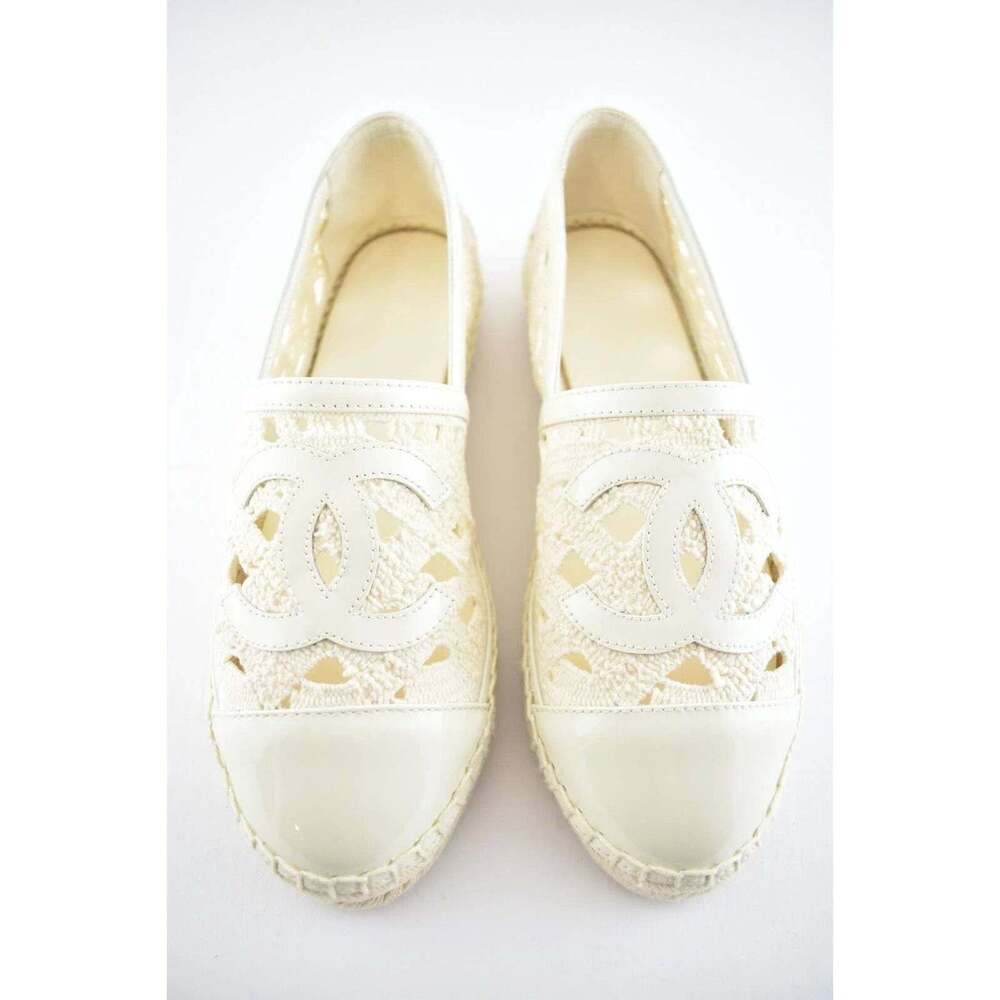 CHANEL Cream Lace Espadrille Flats - Size 42